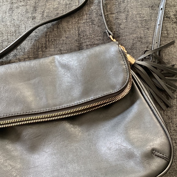 Just Fab Black Shoulder Purse - Picture 2 of 7